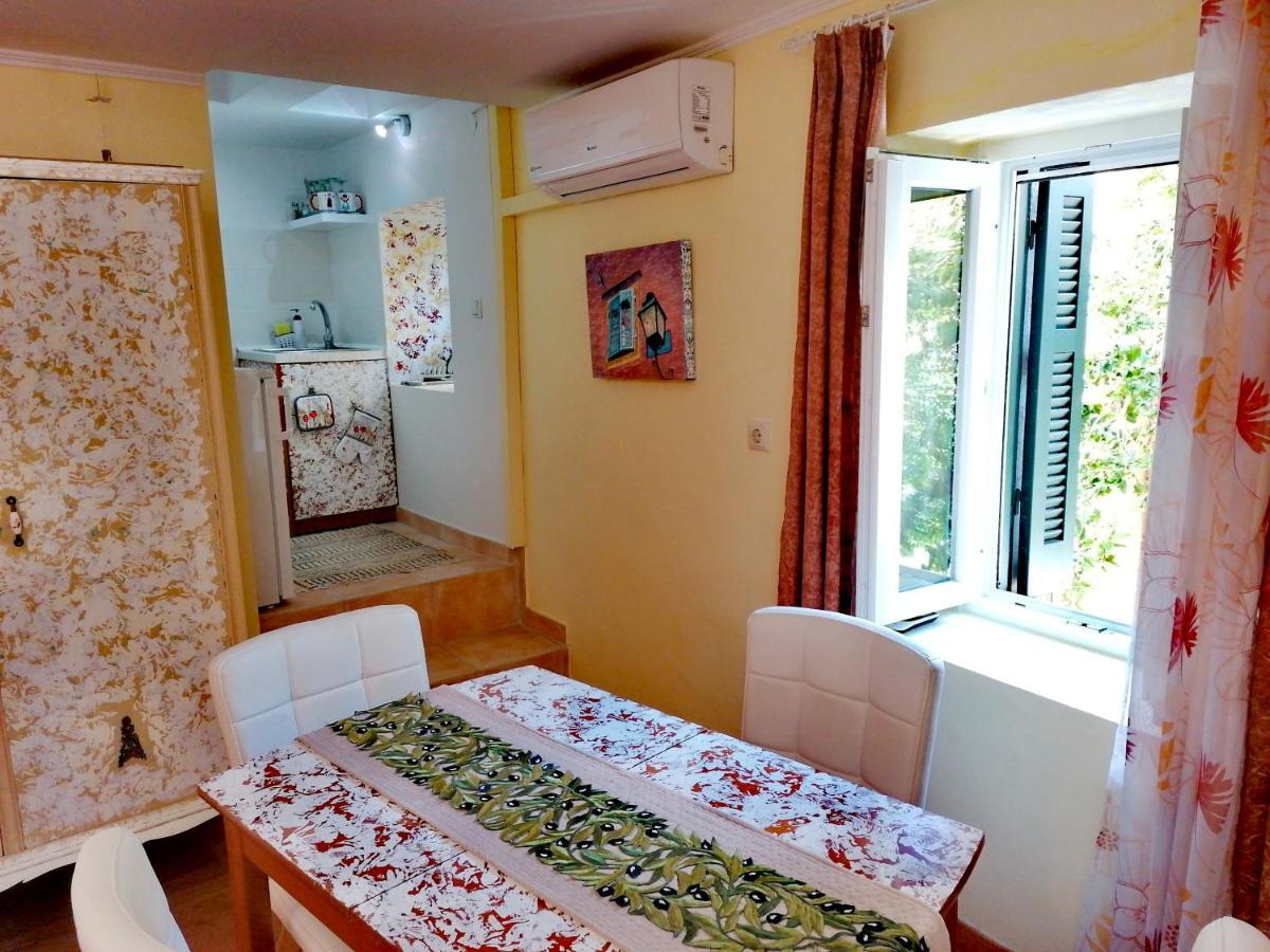 Venetian Well Cozy Apartment Corfu Old Town Bagian luar foto
