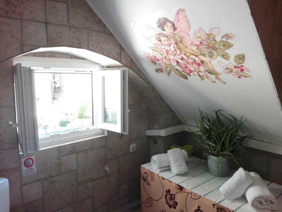 Venetian Well Cozy Apartment Corfu Old Town Bagian luar foto